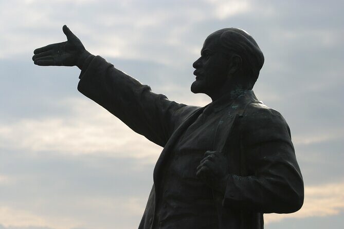 Guided Tour with Admission in Memento Park - Price and Value: Is $30.04 Worth It?