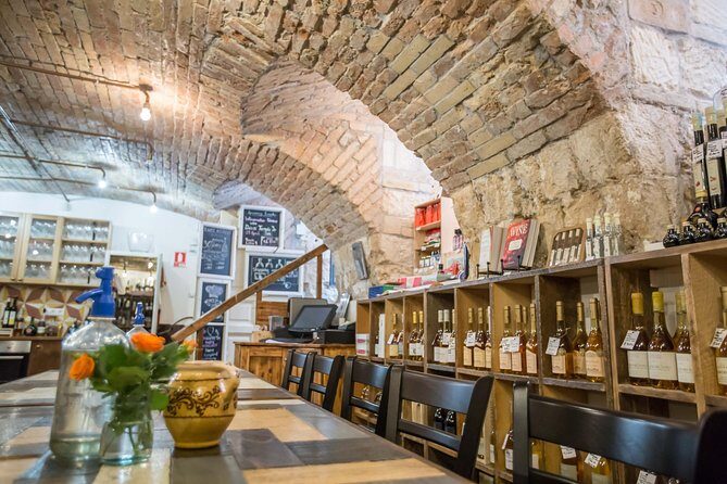Hungarian Wine Tasting (with Cheese and Charcuterie) in Budapest - The Sommelier Flight: Five Indigenous Hungarian Wines