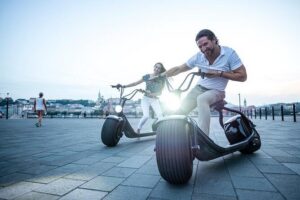 MonsteRoller E-Scooter Rental in Budapest - Getting Rolling at Bécsi u. 8: Training, Helmet, and Start Time