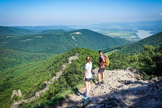 One Day Wonder Hiking Trip - Leaving Budapest for Dömös: The Smart Start