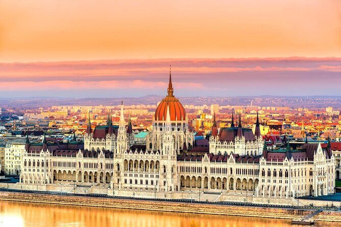 Private 4-hours City Tour of Budapest with private guide and Hotel Pick-up - Key highlights