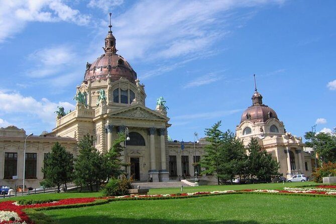 Private 4-hours City Tour of Budapest with private guide and Hotel Pick-up - Price and what you get for $337.43 per person