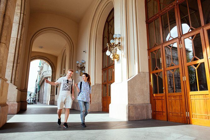 Private City Kickstart Tour: Budapest - Elisabeth Bridge: Passing the Danube’s Most Famous Connector