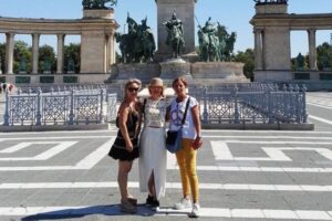 Private Custom Tour with Local Guide Budapest - Meeting Up in Budapest: Pickup and the First 10 Minutes Matter