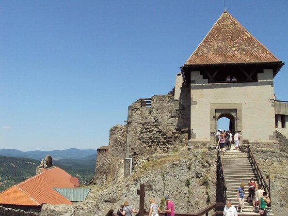 Private Guided Tour to Szentendre & Visegrád Castle (Danube Bend) - Budapest to Danube Bend in a private car that actually feels relaxing