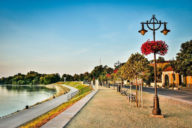 Private Guided Tour to Szentendre & Visegrád Castle (Danube Bend) - Making the most of Szentendre’s 2 hours without feeling rushed