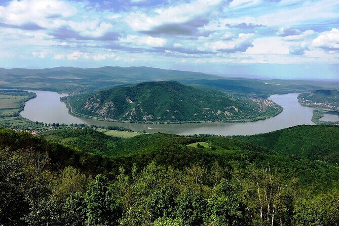 Scenic Danube River bend hills & the Art Town: Private Car Tour - Key Points You’ll Actually Use