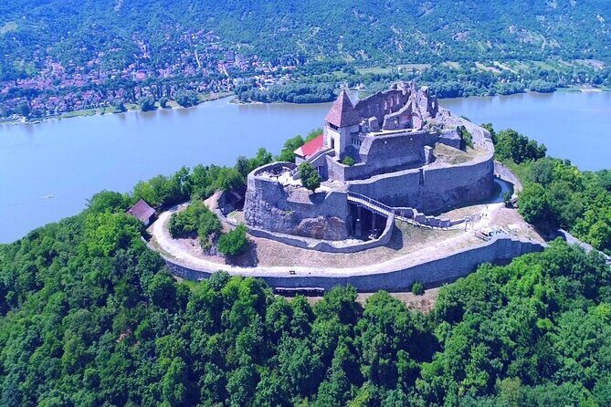 Scenic Danube River bend hills & the Art Town: Private Car Tour - Price and Value: What $135 Buys for 5 Hours