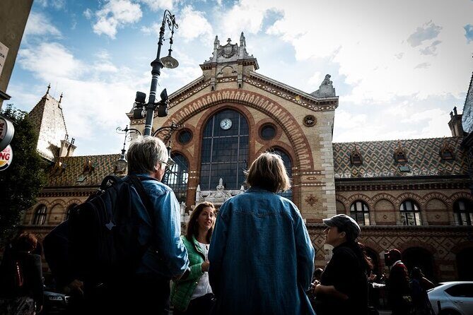 Small-Group Culinary Walking Tour in Budapest - Stop 2: Central Market Hall in About 55 Minutes