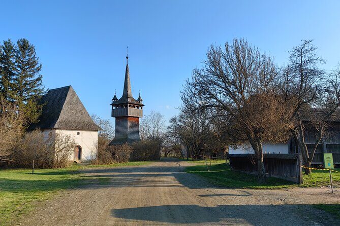 Szentendre, Visegrád & Esztergom Private Danube Bend Tour - Meet your guide: the Tamas Varga factor