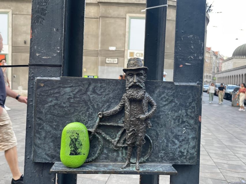 Tiny Sculptures, Big Stories: Kolodko mini statue tour - Quick hits to know before you go