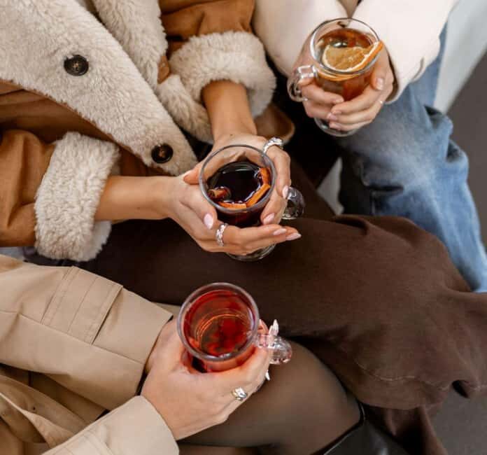 Unlimited Mulled Wine Cruise - Why a one-hour mulled wine cruise feels right in Budapest winter