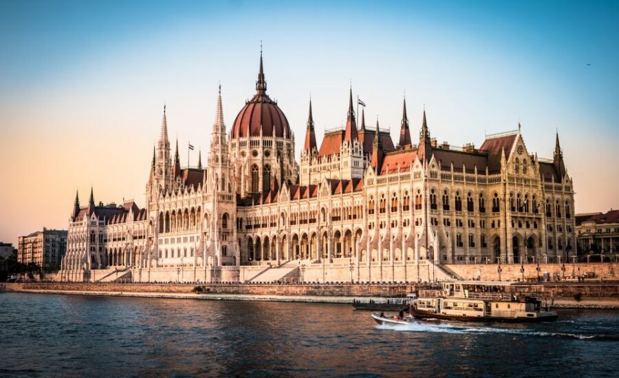 Vienna: Budapest Day Trip - Key Highlights You’ll Actually Feel