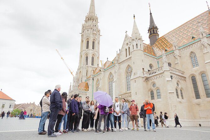 Walking tour in the Buda Castle incl. Fisherman's Bastion - The route through Buda: Matthias Church to Buda Castle ruins